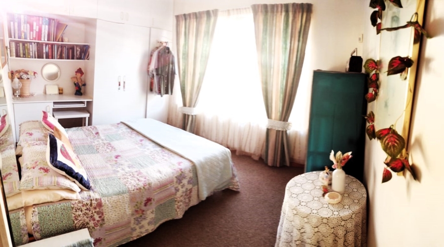 4 Bedroom Property for Sale in Noorsekloof Eastern Cape